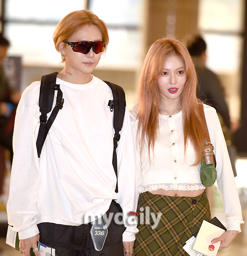 Hyuna and DAWN couple are leaving for Japan via Gimpo International Airport on the morning of the 18th.