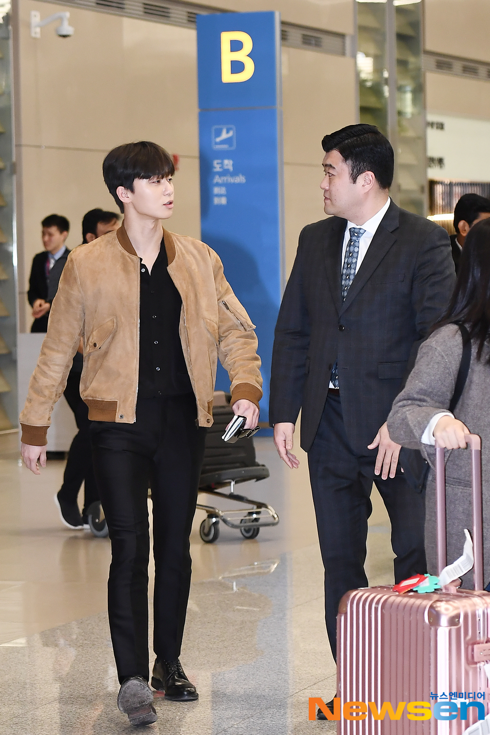 Actor Park Seo-joon arrived in Hong Kong through Incheon International Airport in Unseo-dong, Jung-gu, Incheon on the afternoon of March 18 after finishing the schedule of the 13th Asian Film Awards (2019: AFA) awards ceremony.exponential earthquake
