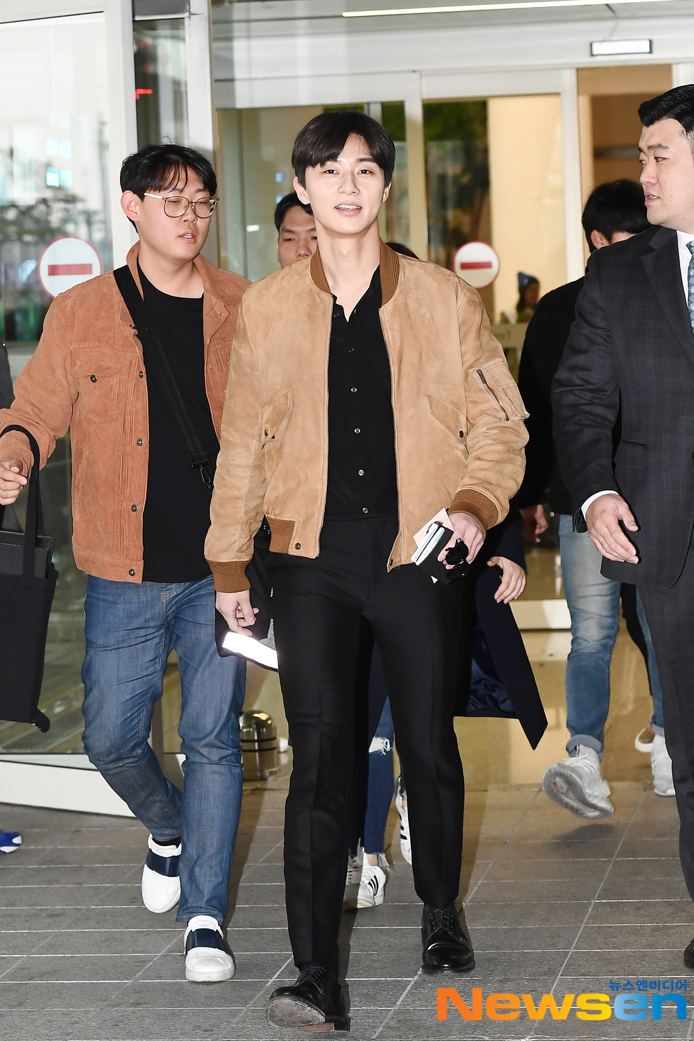 <p>Actor Park Seo-joon(Park Seo-joon)3 18 PM Incheon Jung-operation in Incheon International Airport via the Hong Kong Open at the 13th annual Asian Film Awards (Asian Film Awards , 2019 : AFA) Academy Awards schedule and entry.</p>