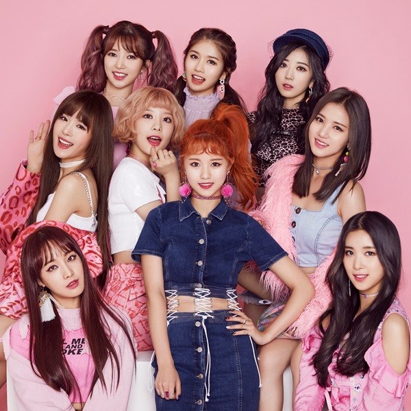 Group Nature (NATURE) will be on stage at SBS Inkigayo Super Concert.Nature (Princess Aurora, Saebom, Roux, Chavin, Gaga, Haru, Roha, Rape, Sunshine) joined the lineup of SBS Inkigayo Super Concert at the Gwangju World Cup Stadium on April 28, said N.CH Entertainment on the 19th.At this event, titled The Origin of Success at the 2019 Gwangju FINA World Swimming Championships, Nature was named in the first lineup along with BTS, IZWON, Momo and Enflying.Nature, which has emerged as an emerging popular girl group, will show its unique refreshing stage through this super concert performance, as well as various music broadcasts as well as overseas performances, following its debut album Pleasure, which was released in August last year.