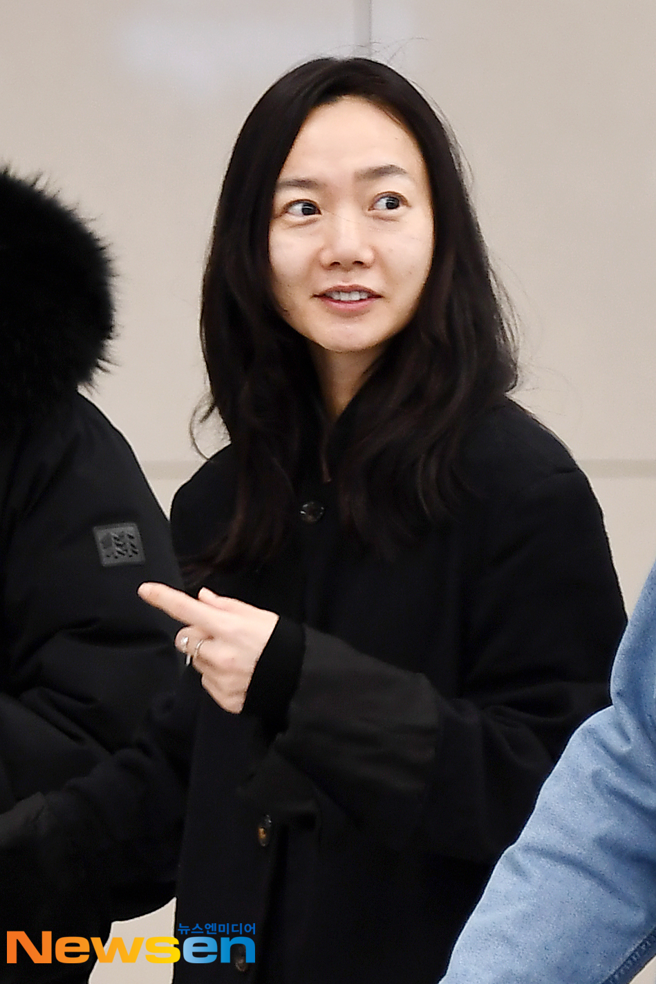 Actor Bae Doona arrived at the Incheon International Airport in Unseo-dong, Jung-gu, Incheon on the afternoon of March 21 after completing the Hong Kong promotion schedule.exponential earthquake