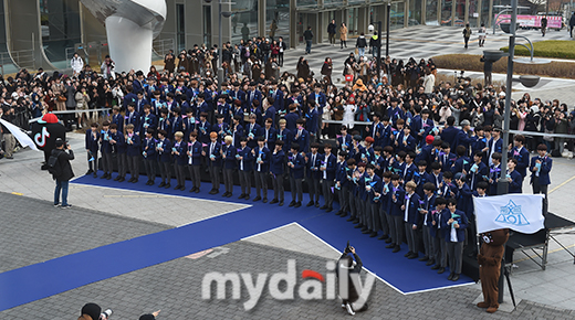 우신 엔터테인먼트 이미지