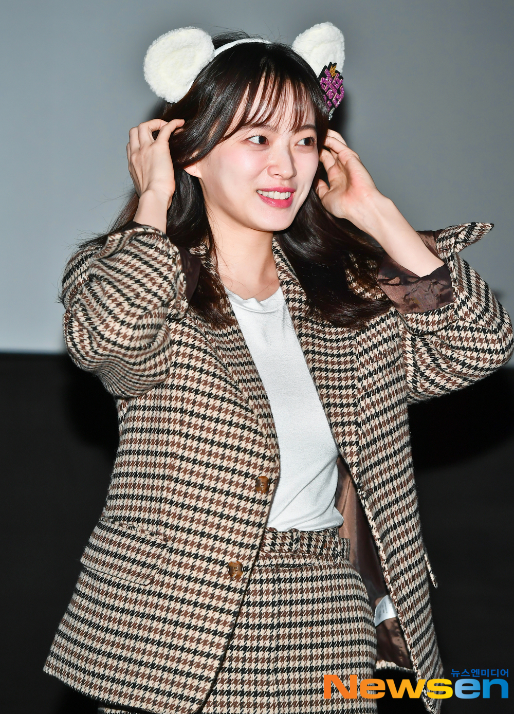 Chun Woo-Hee Hair band, Happy Jump - Endless Arcade, fashion chic girl <p>The movie Idol stage is 3 September 24 afternoon, Gangnam-GU, Seoul Megabox COEX on the progress.</p><p>On this day,Chun Woo-Hee,this Director attended.</p>
