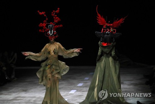 CHINA FASHION WEEK