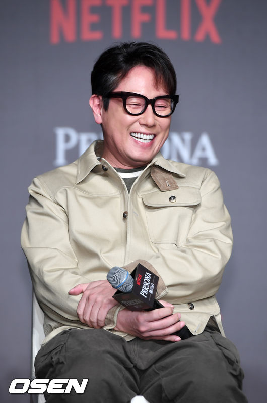 Yoon Jong Shin, who participated as a producer at the production meeting of the Netflix short film Persona starring IU in the Conrad Seoul Grand Ballroom in Yeouido, Yeongdeungpo-gu, Seoul, is laughing brightly.