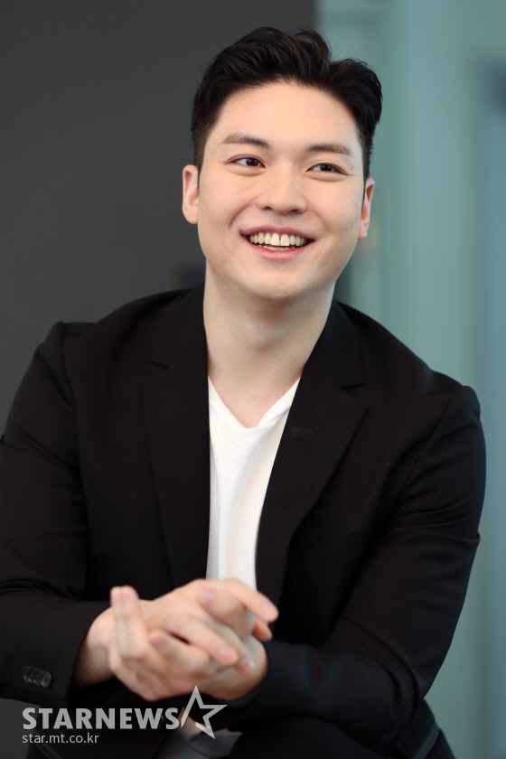 라우 이미지