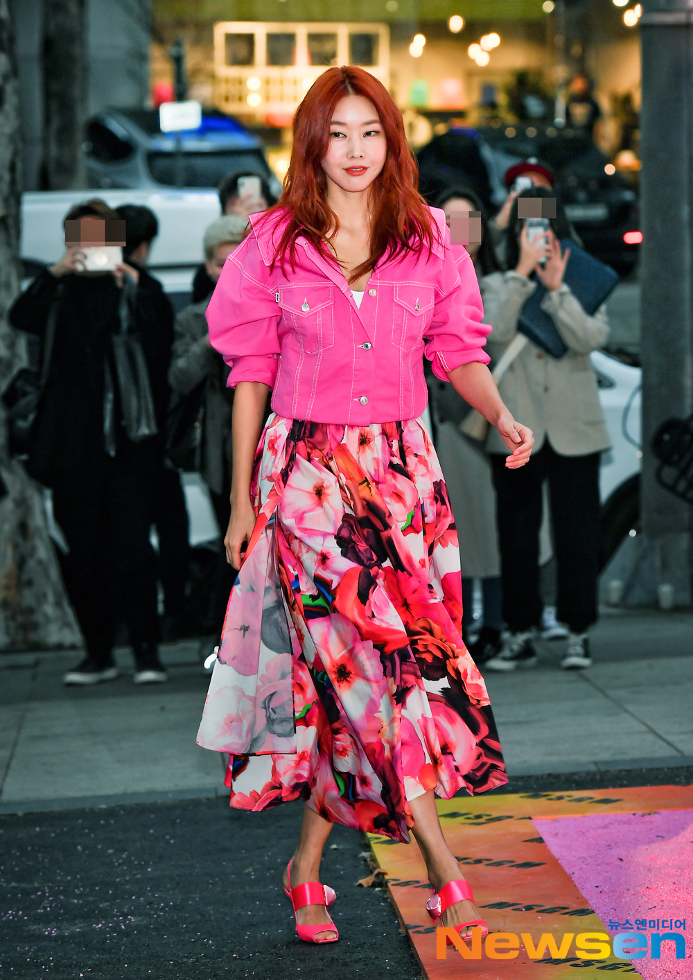 The fashion brand MSGM photo call event was held at Cheongdam branch in Hanstyle, Seoul on the afternoon of March 27th.On this day, model Han Hye-jin is attending and posing.Lee Jae-ha