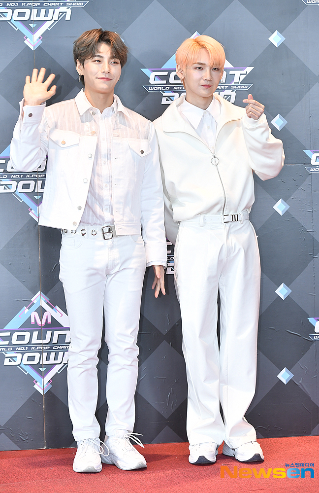 Singer JBJ95 Sanggyun and Kenta Takada have photo time before attending Mnet M Countdown held at CJ ENM Center in Sangam-dong, Mapo-gu, Seoul on the afternoon of March 28.useful stock