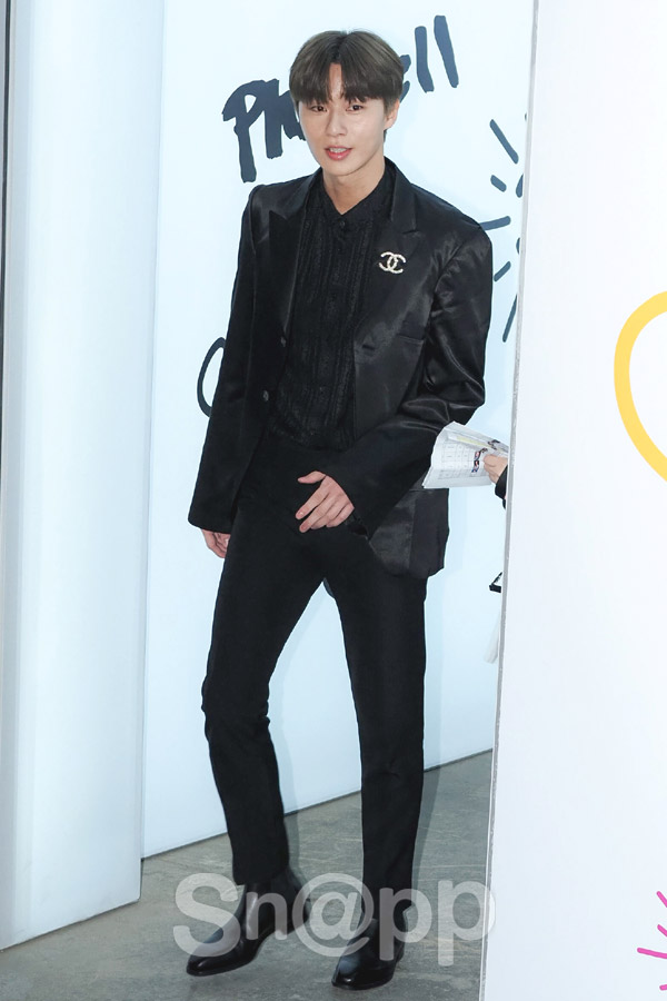 Park Seo-joon attends the opening of the fashion accessories brand Chanel Seoul Flagship Store and the Purell Capsule Collection held at Daelim Warehouse in SeongSeongdong District, Seoul on the afternoon of the 28th.On the other hand, Chanel - Purell Capsule Collection is the first in Seoul for a week from 29th, with singer Purell Williams participating.Written by Park Ji-ae, a photo of a fashion webzine,Park Seo-joon attends the opening of the fashion accessories brand Chanel Seoul Flagship Store and the Purell Capsule Collection held at Daelim Warehouse in SeongSeongdong District, Seoul on the afternoon of the 28th.