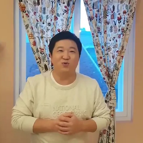 Jeong Hyeong-don left a message for Infinite Challenge fansMBC Infinite Challenge released a video message of Jeong Hyeong-don on the official Instagram on April 1.Jeong Hyeong-don shouted Infinite Challenge for a long time and said, I cry Infinite Challenge for a long time.Jeong Hyeong-don said, I heard today is the first anniversary of the end of the Infinite Challenge season.Of course, I am sorry to say that I first greeted Infinite Challenge, but I hope that other members will be making good memories because they are doing Insta Live together today.I hope it will be a time to recall happy memories once again. I am sorry once again that I can not do it together because I have a job.I am always sorry for my Infinite Challenge brothers, sisters, and viewers, and I am always grateful.I will be a Jeong Hyeong-don who always does my best. Thank you. emigration site