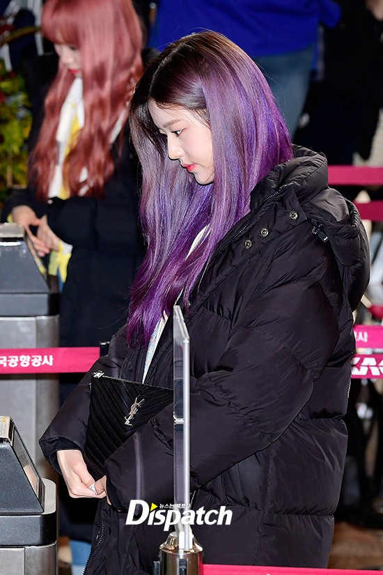 The group IZWON departed for Tokyo, Japan, via Gimpo International Airport on the morning of the 3rd to digest overseas schedules.Jang Won-young, who is an Aizone, showed off her innocent beauty and headed to the departure hall.eye drop visualThe sidelines are superior.Look back, Lovely.