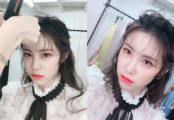 Jun Hyoseong, who was a group secret, released a picture of a strange atmosphere.Jun Hyoseong posted several photos on his social media on Monday, with Jun Hyoseong in a white see-through dress staring at the camera and taking pictures.The tangled bangs and red lip makeup contrast with the transparent skin, creating a dreamy atmosphere.Jun Hyoseong has previously revealed a full-length photo and has shown the aspect of an atmosphere goddess.On the other hand, Jun Hyoseong will take on MC of JTBC4 Beauty Room which will be broadcast on the 8th.Photo: Jun Hyoseong Instagram