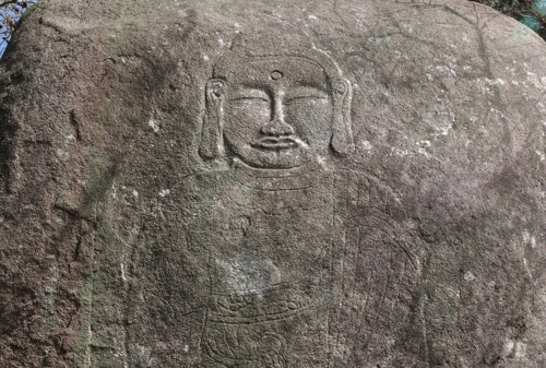 경남 고성 거류산 마애약사불좌상 [국립가야문화재연구소 제공]