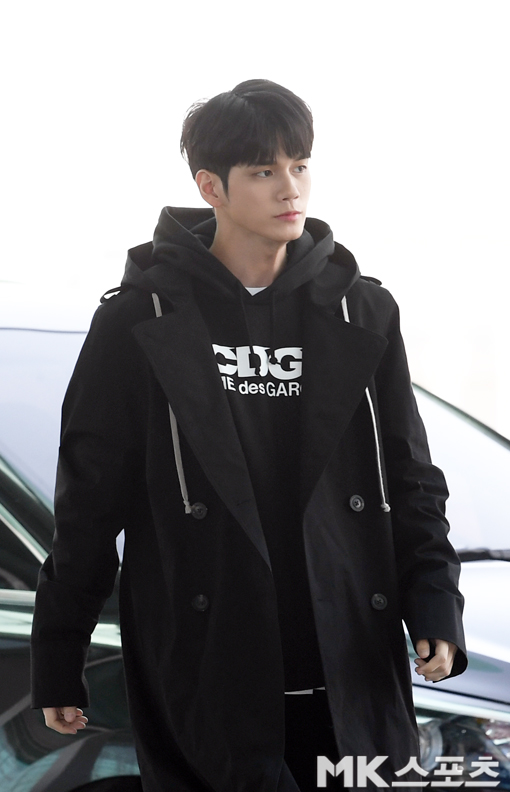 <p>5 afternoon Wanna One you Ong Seong-wu the Asian Pan for a tour to Singapore departure.</p><p>Ong Seong-wu the departure heading.</p>