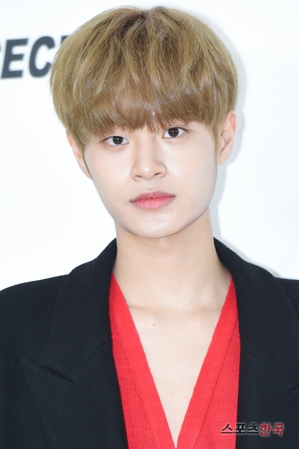 <p>The event in Lee Sung-kyung, Hong Jong-Hyun, Yoon Ji-sung, AB6IX Lee Dae-hwi, Kim Dong-Hyun, Kwon Young Don, Kwon Young-full, the band weight is attended.</p>