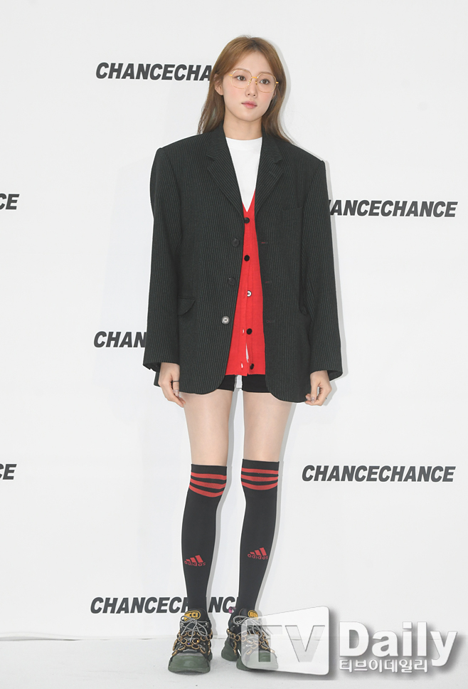 <p> Actor Lee Sung-kyung, this 6 afternoon in Seoul Seongdong-GU Seongsu-dong in the factory open in designer brands, chance recognition system 19SS collection show attended the memorial ceremony.</p><p>Designer brand chance interrupts the service 19SS collection show celebrations</p>