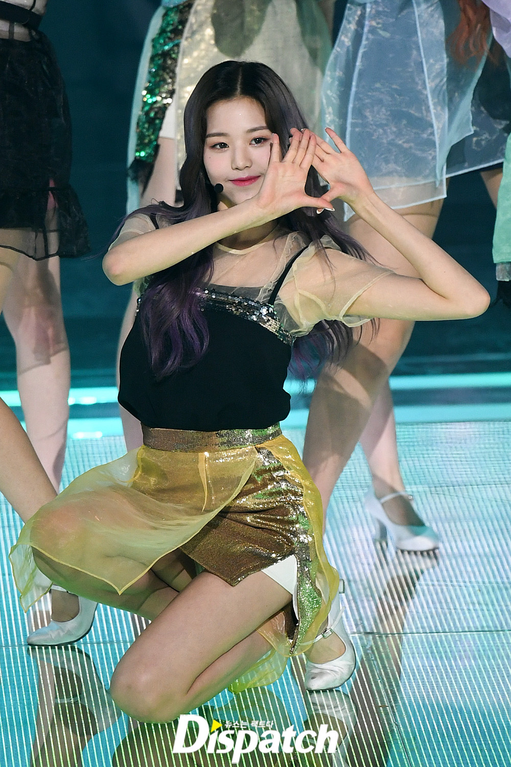 SBS MTV The Show live broadcast was held at SBS Prism Tower in Sangam-dong, Mapo-gu, Seoul on the afternoon of the 21st.Izone Jang Won-young showed a fresh atmosphere on the day.On the other hand, the live stage of The Show will feature Blockby Bastaz, Pentagon, Momoland, Dia, JBS95, KARD, Eyes One, Park Girl, Everglow, Ko Seung-hyung, Dream Note, Hot Place, VAV and Kang Si-won.fresh youngestI ripped the comics.a girls purity