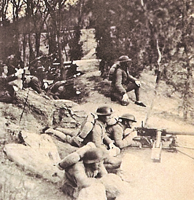 광복군 대원들이 1943년 기관총 훈련을 하는 장면. 독립기념관 제공