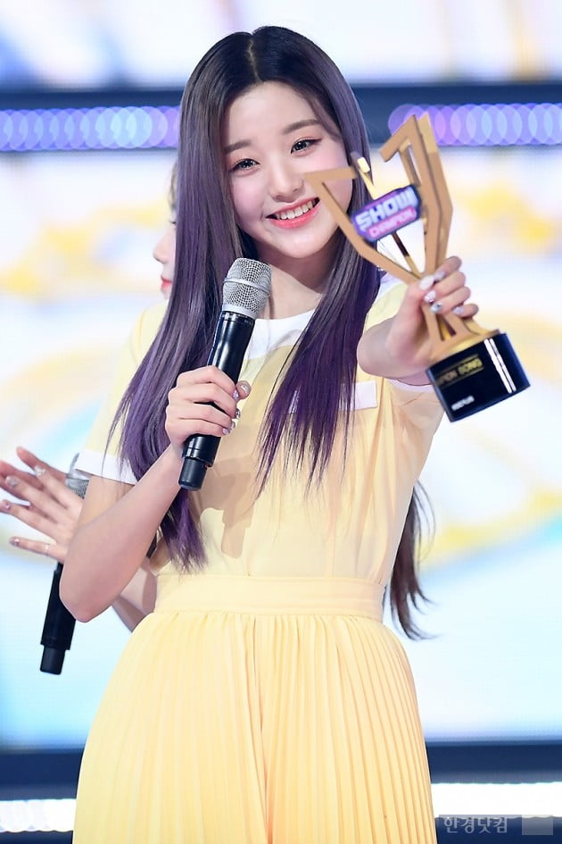Group IZ*ONE Jang Won-young is performing an encore performance after winning the Champion Song at the MBC Music Show Champion on the afternoon of the 10th at MBC Dream Center in Goyang City, Gyeonggi Province.