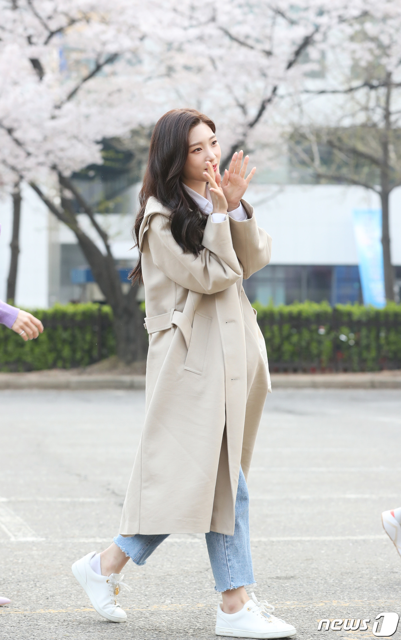Seoul=) = DIA Jung Chae-yeon attends a rehearsal for KBS2 Music Bank (Mu Bang) at KBS in Yeouido, Seoul, on the morning of the 12th. April 12, 2019.