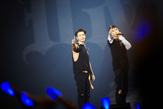 Super Junior D & E, a unit of Dong-Hae (32) and Eunhyuk (32), a representative of the second generation idol group, NUEST, a group that started to be noticed late as a 2.5 generation idol group, and Monstar X, one of the third generation representative teams, performed a spectacular stage.Elf (Super Junior Fan Club), Monstar X fan club, and Love (NUEST fan club) have been traveling throughout the Olympic Park.This is the first time Super Junior D & E, which is still popular with foreign fans from Europe as well as China and Japan, will hold a concert in Korea.Super Junior debuted in 2005 and Super Junior D&E began its career as the first single Out My Brother in 2011; it has been wrinkled with Asia including Japan.On the 14th, Eunhyuk said, I tried to show Korean fans full of D & Es musical history and growth.Eunhyuk also directed the stage for D & E following the recent Super Junior concert.Super Junior Complete Concert is a lot of hands and I have a burden on the members control because I think it should be better seen to fans.On the other hand, D & E, which can smooth the coordination with Dong-Hae, can be done without any burden.The concert will also feature a new song on Super Junior D&Es mini-album Dang-Geo (Dainser), which will be released at 6 p.m. on the same day.The title song Ting-kook can be guessed as a trot by listening to the title, but it is an intense song of Electro Trap genre.The message is firm, Lets trust yourself in the negative gaze around you and move forward. It is a D & E reversal that has shown a dandy and bright image.Dong-Hae, who wrote and wrote Dingjik, said, I talked to Eunhyuk to show him what I did not show to Li Dian. I wanted to show you a real masculine figure.Super Junior members, who have been in their 15th year of debut, have entered the 30th and mid-term.It may be a physical burden to go on a world tour, but the two laughed, saying, I do not nod until I am forty-five years old.Monstar Xs Seoul concert is the opening of 2019 Monstar X World Tour - Were In Seoul.Monstar will then tour Asia including Bangkok, Thailand on June 1, Sydney, Australia on May 5, Melbourne on August 8, and Kuala Lumpur, Malaysia on June 22.Europe tours will also be held on the 29th of the same month in Madrid, Spain, Amsterdam, Netherlands on July 3, Paris on June 6, London on September 9, and Berlin on July 13.America tours will include Sao Paulo, Brazil, Mexico City on July 21, United States of America Dallas on November 25, Houston on July 27, Atlanta on August 30, New York on August 3, Chicago on June 6, and Los Angeles on October 10.There are 19 performances in 18 cities.Monstar released two albums including Take.1 A You Deer? and Take.2 A Hear and conducted a world tour of 20 cities around the world 25 times.He also participated in the Jingle Ball tour of Ihatradios singer concert, which collected 120,000 people from the United States of America.In 2017, this third world tour, which followed last year, confident that members could show their growth over Li Dian.Minhyuk said, The first world tour seems to have passed by without a mind, and the second world tour helped a lot in Korea performance.I want to show you that this third world tour is upgraded based on Korean performance. The first world tour was urgent to show Monstar X, and the second world tour thought it was important to breathe with fans.I think I will realize how to breathe with my fans this time. The recently reexamined NUEST filled the gymnasium stage, which is like proof of popular idol group on December 12-14.The team, which debuted in 2012, did not get much attention at the beginning, but it grew into a popular group with 36,000 people in three performances in three days.In particular, this concert was meaningful as a concert that NUEST opened in six years with five people in full. Minhyun was leaving the team for a while with the project group Warner One activity.The other four members played as NUESTW. After Wanna One disbanded in January, Minhyun returned to the team.On the 15th of last month, he released a special digital single Song Title commemorating his 7th anniversary. It was the first song to be released as a complete five-member song after his fifth mini album Canvas released in August 2016.A new album was scheduled for release later this month.NUEST members and fans who have dreamed of meeting each other for a long time have not stopped crying and the concert hall has become a tear sea.The concert, where each other was heaven for each other every moment we were together, the news that the heat of the loves made the gymnasium warm up, NUEST wrote on Twitter.