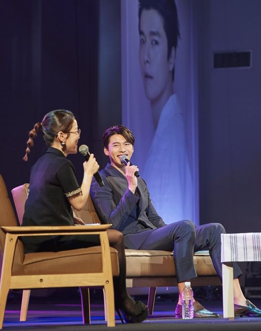 Actor Hyun Bin successfully completed the Seoul fan meeting.Hyun Bin held the LOG INTO THE SPACE -2019 HYUN BIN FAN MEETING TOUR at 4 pm at Sejong University Ocean Hall on the 13th and met with fans.It was the sweet voice of Hyun Bin that announced the start of the fan meeting.Hyun Bin, who appeared in a dark navy suit, presented Ailees is you among the TVN drama Memories of Alhambra Palace OST, which was loved by showing off his unique presence earlier this year, with a clear echo.In the ensuing LOG IN THE BEST SCENE corner, there were talk and sudden questions about the episode in the drama.Hyun Bin showed off the details of the craftsman by matching the enlightened questions hidden in the drama scene, and in the corner where the fans listen to the Lee Quest, he showed a frank and cute charm and communicating with the fans.In particular, Lee Quest, who wants to set an alarm with the voice of Hyun Bin, also cheered fans who filled the audience with a friendly Re-Ment, such as Baby Wakes Up, School Gaya, and Oguo Baby Wake Up.In the second part, the fans performed the The Quest, which consists of mini curling and taste sniper games, in stages and added fun.Especially in the mini curling corner where Team Bean was organized with the fans, the curling stone did not enter the overtime, so it was sweating, but it was cute as a curling stone was hard to brush the floor with a toothbrush.On the other hand, in the shooting mission, I succeeded in the mission with the wonderful shooting skill that I saw as a work.In the situational drama corner, which is the highlight of the performance, the audience was drawn and the concept of dating with Hyun Bin was made to satisfy the fantasies of the fans.In the second half of the corner, Hyun Bin used the famous ambassador of the drama Memories of the Palace of Alhambra, and made the audience feel excited by the heartbeat-inducing Re-Ment, Im in trouble, Miss Lee, will you please please me?Hyun Bin, who prepared the movie Shallow, an OST of the movie Stars Bon with a hand letter written directly in the ending, expressed his gratitude to the fans who were filled with seats, and also showed a thoughtful appearance and impressed the fans in Gangwon Province.Hyun Bin, who successfully completed the Seoul fan meeting to open the first round of the 2019 fan meeting tour, will continue its hot heat with Taiwan on April 20 and Hong Kong on May 11.VAST