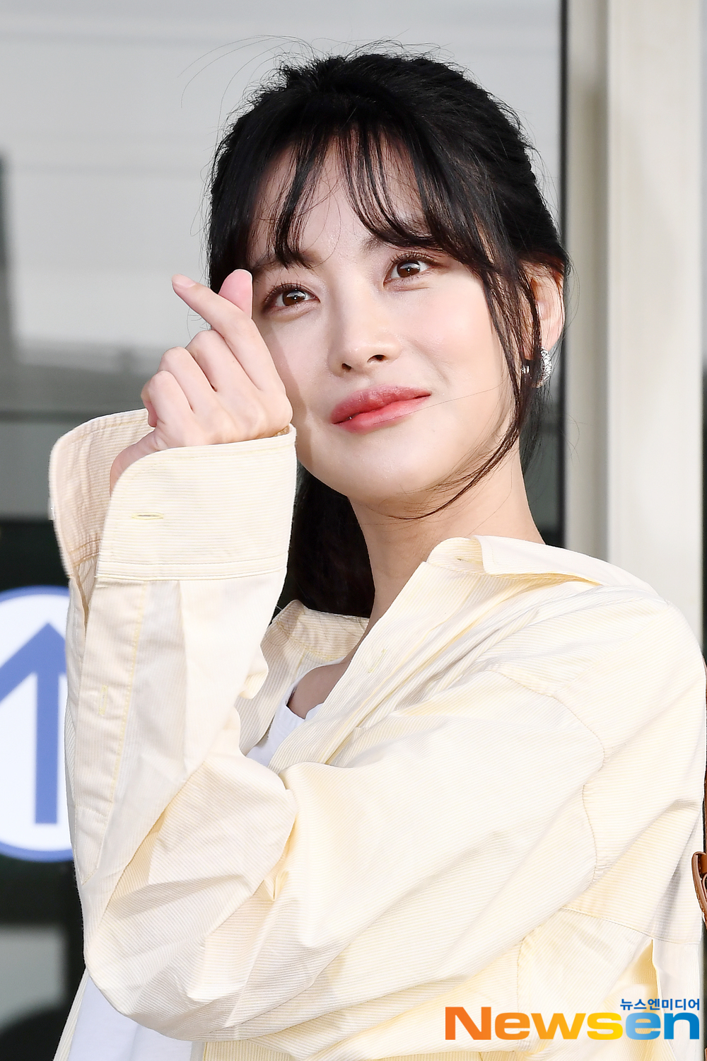 <p>Actress Oh Yeon-seo 4 October 16 afternoon, Incheon, Jung-operation in Incheon International Airport through a magazine photo shoot car to Phuket Departure.</p><p>Actress Oh Yeon-seo Airport fashion, and Phuket Departure.</p>