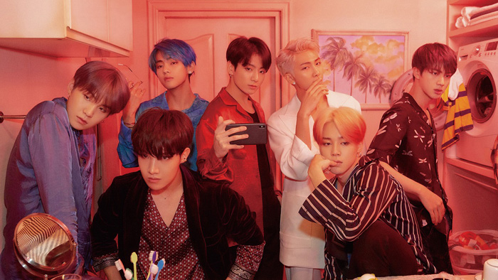 The group BTS also swept the Japanese Oricon charts following the US Billboardss and UK official charts.BTS new album Map of the Sol: Persona has topped the digital album rankings in the first week of sales in Japan, said Oricon of Japan.Oricon said, It is the fourth top after Love Your Self-Resolution Anser, which ranked first in the digital album rankings last September.Articles and tips: Katok/Line jebo23end