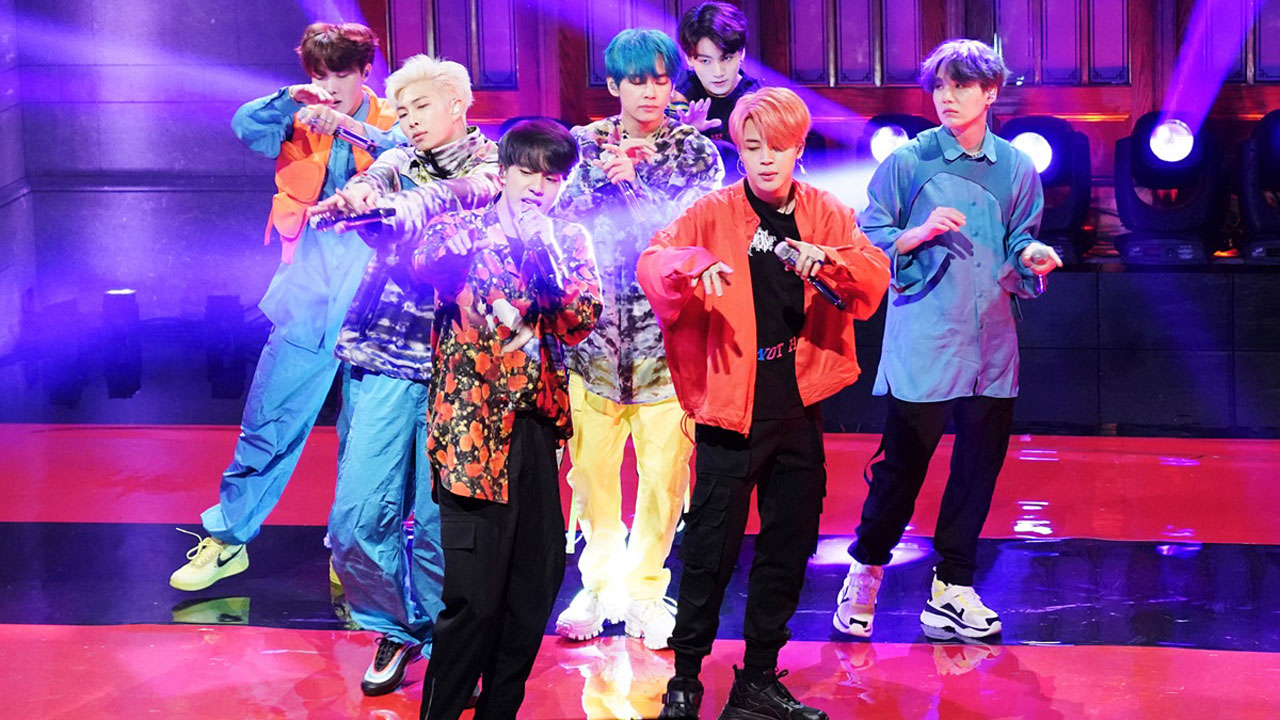 Group BTS (BTS) swept the Japan Oricon charts following the United States of America Billboard and the UK Official Chart.On Thursday, Japan Oricon reported that BTS new album, Map City of London the Sol: Persona (MAP OF THE SOUL: PERSONA), reached number one on the digital album rankings in Japan for the first week of sales (as of April 22).With this album topping the charts, it became the fourth overall top of its career, following Love Yourself Gypsy Answer (LOVE YOURSELF Answer), which reached number one in the digital album rankings of September 17 last year, setting the record for the highest number ever in the digital album charts, Oricon explained.Earlier on the 15th (local time), United States of America Billboard and British official charts predicted that BTS Shinbo will be ranked # 1 on the Billboard main album chart Billboard 200 and UK Office Album Chart.BTS is expected to get 225,000 album figures from 200,000 to 18th, Billboard said. If this album reaches the top, BTS will be ranked # 1 for the third time after Love Yourself Former Tier (LOVE YOURSELF Tear) and Love Yourself Resolution Anser.The UK Official Chart said, The Map City of London the Sol: Persona album sales have already exceeded the combined sales of all the first three albums, including Love Yourself, which entered the top 10 last year. BTS has written the history of the UK official charts.On May 1, we will participate as a performer in the 2019 Billboard Music Awards at the United States of America MGM Grand Garden Arena in Las Vegas.Starting with United States of America Los Angeles on May 4-5, we will host the Love Yourself: Speak Yourself (LOVE YOURSELF: SPEAK YOURSELF) Stadium tour in eight regions of Sao Paulo, London, France, Paris, Japan Osaka and Shizuoka World in Brazil, starting with Chicago and New Jersey.kwon tae-hoon