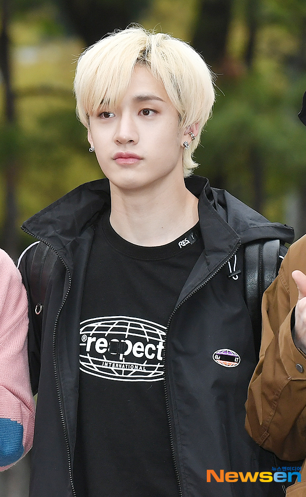 Singer LayKids Bang Chan has a photo time ahead of the rehearsal of KBS 2TV Music Bank held at the public hall of KBS New Pavilion in Yeouido-dong, Yeongdeungpo-gu, Seoul, on April 19.useful stock