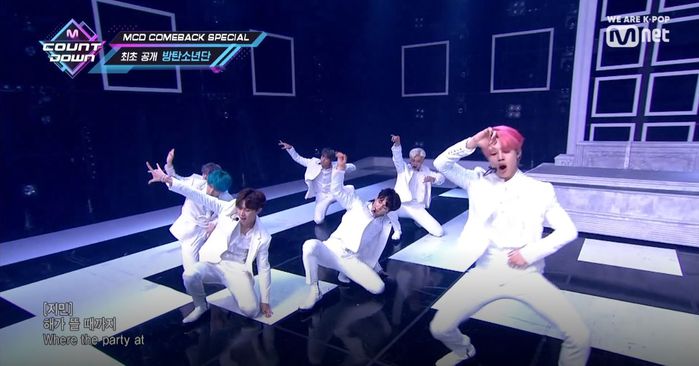 Fans reaction to the groups first comeback stage in Korea is hot.In Mnet music program M Countdown broadcasted on the 18th, BTS comeback special stage was held.On the day, BTS presented three songs: Dionysus, an Old School pop genre song, Make It Right (which he worked with world-class singer Ed Sheeran), and the title song Poetry for Small Things (Boy With Luv).The most captivating of the fans was the stage of Dionysus.The members who appeared in white suits under colorful lights overwhelmed their eyes with intense Performances.As a result of the Performance, it has thrilled fans who have a lot of strength, powerful and delicate expressive power.In addition, the members who crossed the individuality, free dance movement and sword dance were impressive.After the broadcast, various communities and SNS were popular with the Dionysus stage.Fans responded with I thought I was chewing on the stage, I was really creepy, I was fatal, I was sleeping because I was going to turn the stage of Dionysus, I was so cool, I felt like I saw the legendary stage, I felt like I saw a musical and so on.BTS comeback stage even recorded the highest ratings of M Countdown ratings since 2018.(Sbsta!