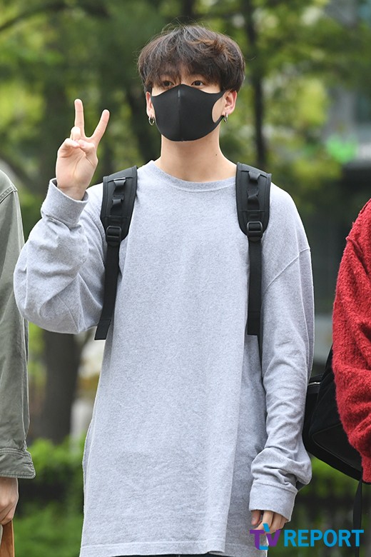 Jungkook of the group BTS is attending the KBS 2TV Music Bank rehearsal held at KBS New Building in Yeouido-dong, Yeongdeungpo-gu, Seoul on the morning of the 19th.