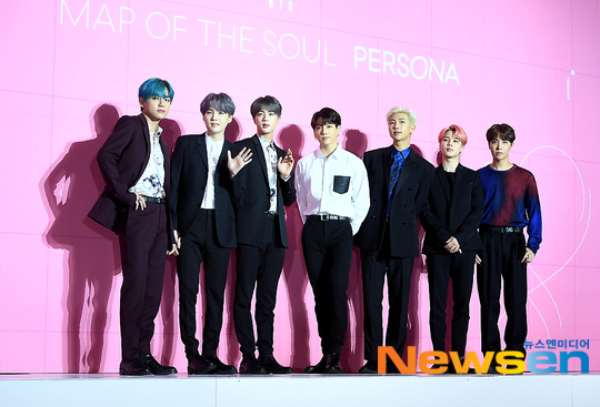 BTS swept the top of the Boy Groups personal brand reputation.In April, the Korea Institute for Corporate Reputation released the ranking of the Boy Groups personal brand reputation survey from March 19 to April 19.The brand reputation JiSooo was decided by extracting 521 brand big data of the boy group individuals and participating JiSooo, MediaJiSooo, Communication JiSooo, and CommunityJiSooo, which were created with consumer behavior analysis of the boy group individual brand.As a result, the ranking of the Boy Groups personal brand reputation in April 2019 was BTS Jimin, BTS Bu, BTS Jungkook, BTS Jin, BTS RM, BTS Jhop, EXO Siu Min, EXO Chen, BTS Sugar, Astro Cha Eunwoo, NUEST Minhyun, Hot Shot Ha Sungwoon, Block Vio, Pentagon Hui, Monsta X-Shinu, EXO Baekhyun, EXO Kai, Shinhwa Lee Min Woo, Shinhwa Kim Dong Wan, Pentagon Woo Seok, NUEST Ren, Pentagon Jinho, EXO Chanyeol, Shinhwa Eric, Shiny Taemin, JBJ Kenta, Seventhin Mingyu, EXO Suho, Shinhwa The analysis was conducted in the order of Stray Kids side dishes.The top brand of BTS Jimin was the brand reputation JiSooo 12.65 million 5684 with participation JiSooo 14.85 million 5234 Media JiSooo 3.8 million 8023 Communication JiSooo 3.135257 CommunityJiSooo 4.22 million 7170.Compared with the brand reputation JiSoo 1041,9414 in March 2019, it rose 21.46%.The second-ranked BTS brand was analyzed as JiSooo 10.88 million 408 with participation JiSooo 128,5858 Media JiSooo 341,7606 Communication JiSooo 2.294,866 CommunityJiSooo 3.88 million 2079.Compared with the brand reputation JiSooo 8.8 million 5977 in March 2019, it rose 23.56%.The third-ranked brand of BTS Jungkook was analyzed as JiSooo 9,769,103 with participation JiSooo 1,007,904 media JiSooo 3,263,187 communication JiSooo 2,511,604 CommunityJiSooo 2,986,407.Compared with the brand reputation JiSooo 7,534,149 in March 2019, it rose 29.66%.Lee Ha-na
