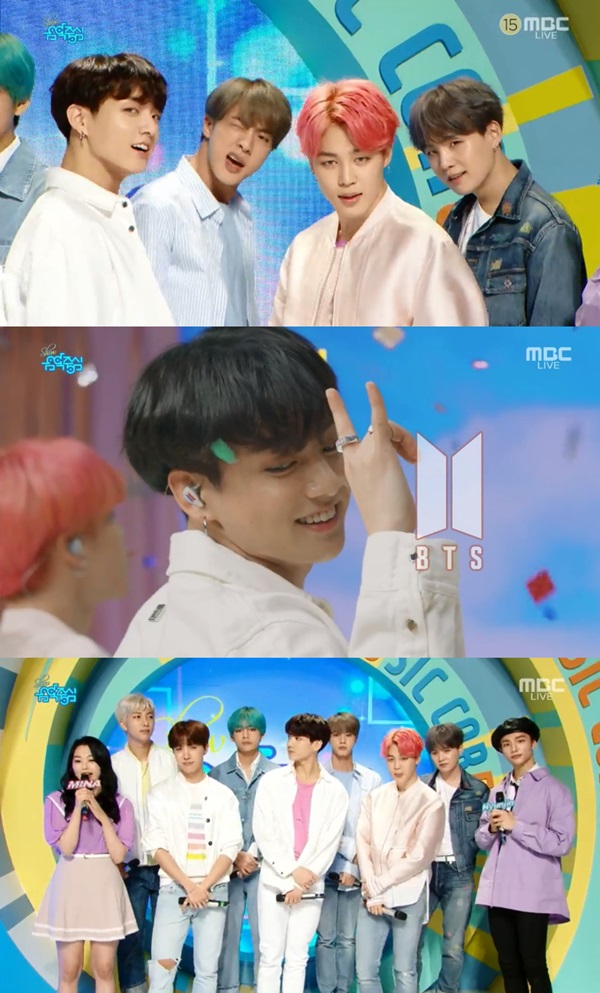 Singer BTS topped the list, beating red puberty and black pink.On MBC Show! Music Core broadcasted on the afternoon of the 20th, Super Junior-D & E released the third mini album DANGER on the 14th.On the same day, the comeback stage of global star BTS (BTS), which is attracting attention from all over the world, was held.BTS recently released a new album, MAP OF THE SOUL: PERSONA, which contains candid stories they want to tell their fans.The Bulletproof Girls Club sang Dionysus and Poetry for Small Things on this day, and gave off intensity and refreshing charm.On this day, BTS ranked first as a result of the sum of sound source + music, viewer committee, and text voting.Thank you for being able to win first place with an album that came out for the Amies, Im grateful that it seems to be rewarding again, the BTS government said.