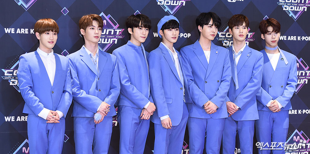 The group Hard Target, who attended the rehearsal of Mnet M Countdown held at CJ E & M Center in Sangam-dong, Seoul on the afternoon of the 25th, is posing.