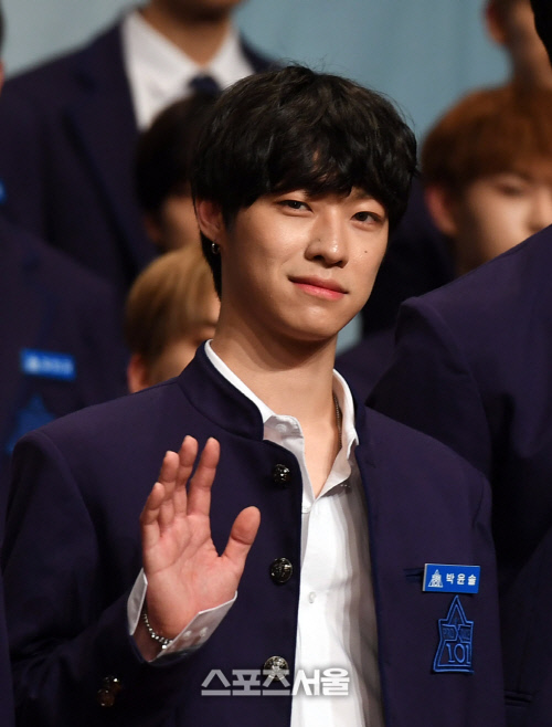 [포토] '프로듀스 X 101' 박윤솔, 시크하게~