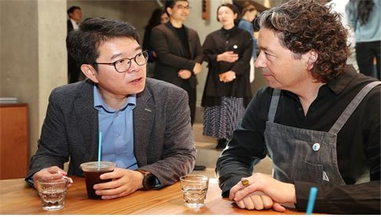 커피브라이언 이미지