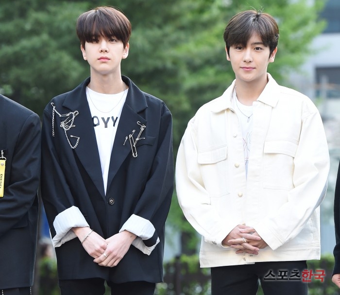 The Boyz Younghoon, the present is going to work to attend the rehearsal of KBS 2TV Music Bank held at the KBS New Hall in Yeongdeungpo-gu, Seoul on the morning of the 3rd.