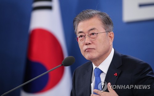 경제분야 질문에 답하는 문 대통령 문재인 대통령이 지난 1월 10일 오전 청와대 영빈관에서 열린 2019년 신년 기자회견에서 경제 분야 질문에 답하고 있는 모습.[연합뉴스 자료사진]