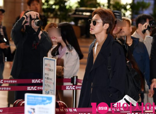 Group TVXQ (Yunho Yunho, Choi Kang Chang-min) Yunho is showing off his airport fashion by leaving for Japan through Gimpo International Airport on the morning of the 9th.