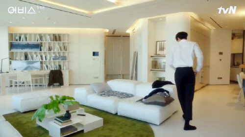 영앤리치(Young&Rich) 이미지