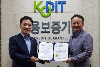 청소펭귄 이미지