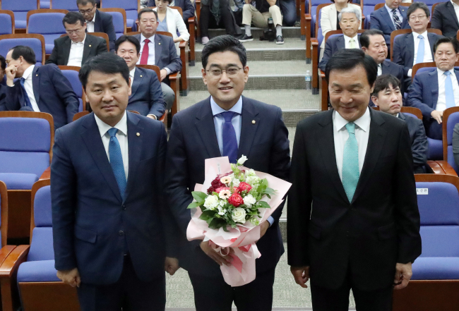 현 이미지