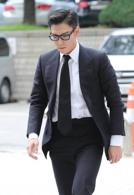 탑 이미지