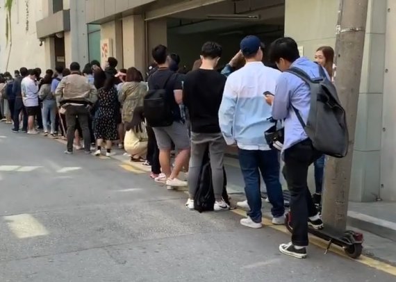 인앤사 이미지