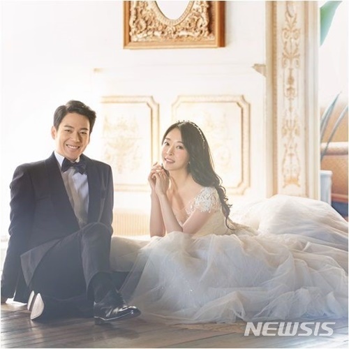 이엑스엔터테인먼트 이미지