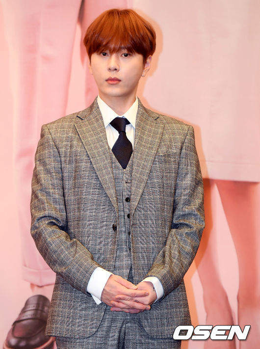 [OSEN=이동해 기자] 2018년 11월 29일 오전 서울 상암동 스탠포드호텔에서 채널A 드라마 '커피야, 부탁해' 제작발표회가 진행됐다. 가수 겸 배우 용준형이 참석하고 있다. / eastsea@osen.co.kr