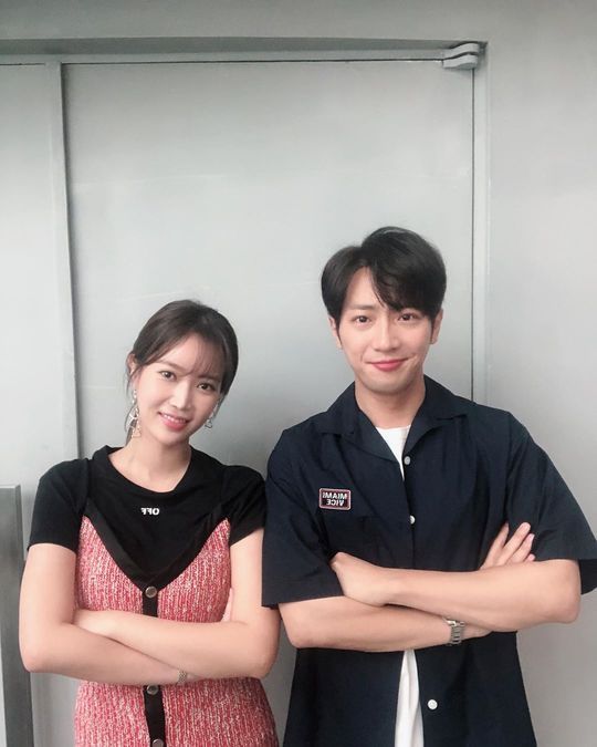 Actors Im Soo-hyang and Lee Sang-yeob encouraged SBS Running Man to watch.Im Soo-hyang posted a picture on his instagram on May 26 with an article entitled I have been decorating it and there is no wig on it.The photo shows Im Soo-hyang standing alongside Lee Sang-yeob, who is staring at the camera with his arms folded.The warm visuals and cheerful atmosphere of the two catch the eye.The fans who responded to the photos responded I am expecting, I want to see the shooter quickly, I fit well together.delay stock