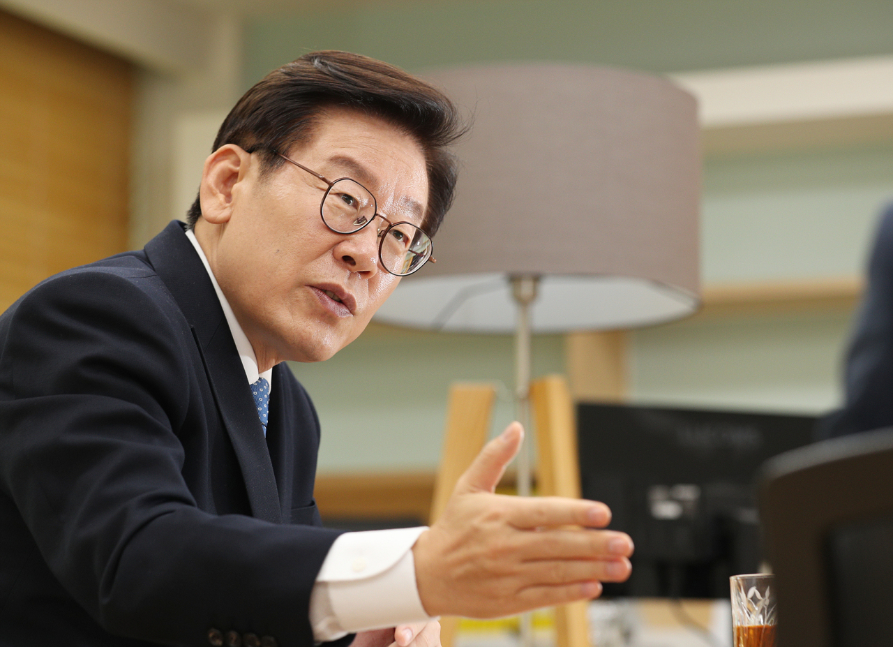 관우대중 이미지