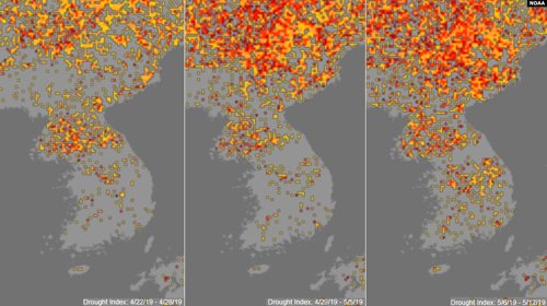 북한 '가뭄지수' 분포도 (서울=연합뉴스) 미국 국립해양대기국(NOAA) 기상위성의 사진을 토대로 분석한 '가뭄지수'를 표시한 지도.       노란색에서 붉은색으로 변할수록 가뭄의 정도가 심각함을 의미한다. 사진은 올해 4월 마지막주(왼쪽 지도)부터 5월 첫째주(가운데), 5월 둘째주(오른쪽)의 변화. 2019.5.18 [VOA 제공] photo@yna.co.kr